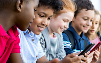 Kids & Screen Time: 5 Practical Tips for Parents